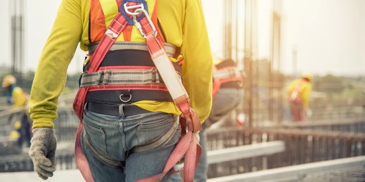 Die Gefährdungsbeurteilung ist eine wichtige Maßnahme für den Arbeitsschutz. © Shutterstock, Bannafarsai_Stock